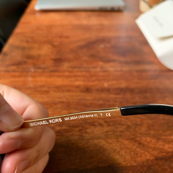 Michael Kors sunglasses - Picture 3 of 5